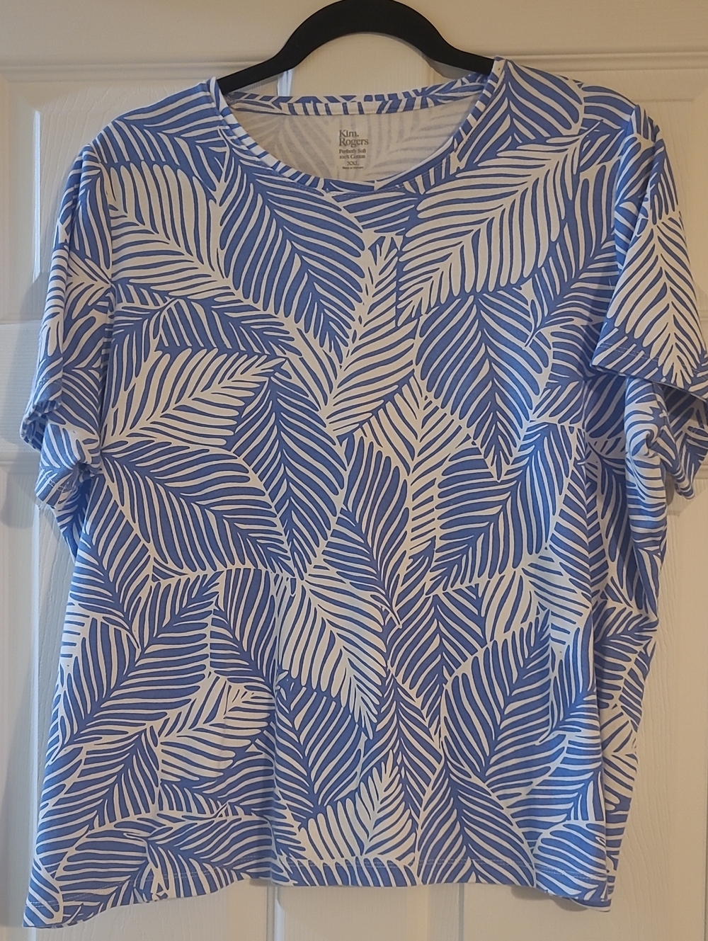 Kim Rogers Blue & White Leaf-Print Short Sleeve Tee